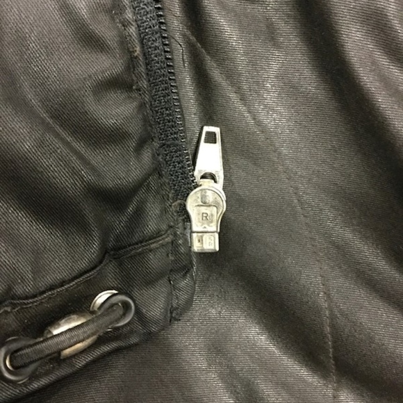 BURBERRY Quilted Check Jacket w/Packed Hood - Picture 8 of 8